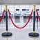 Elegante VIP-Absperrpfosten mit rotem Seil – Für Events, Empfang & mehr